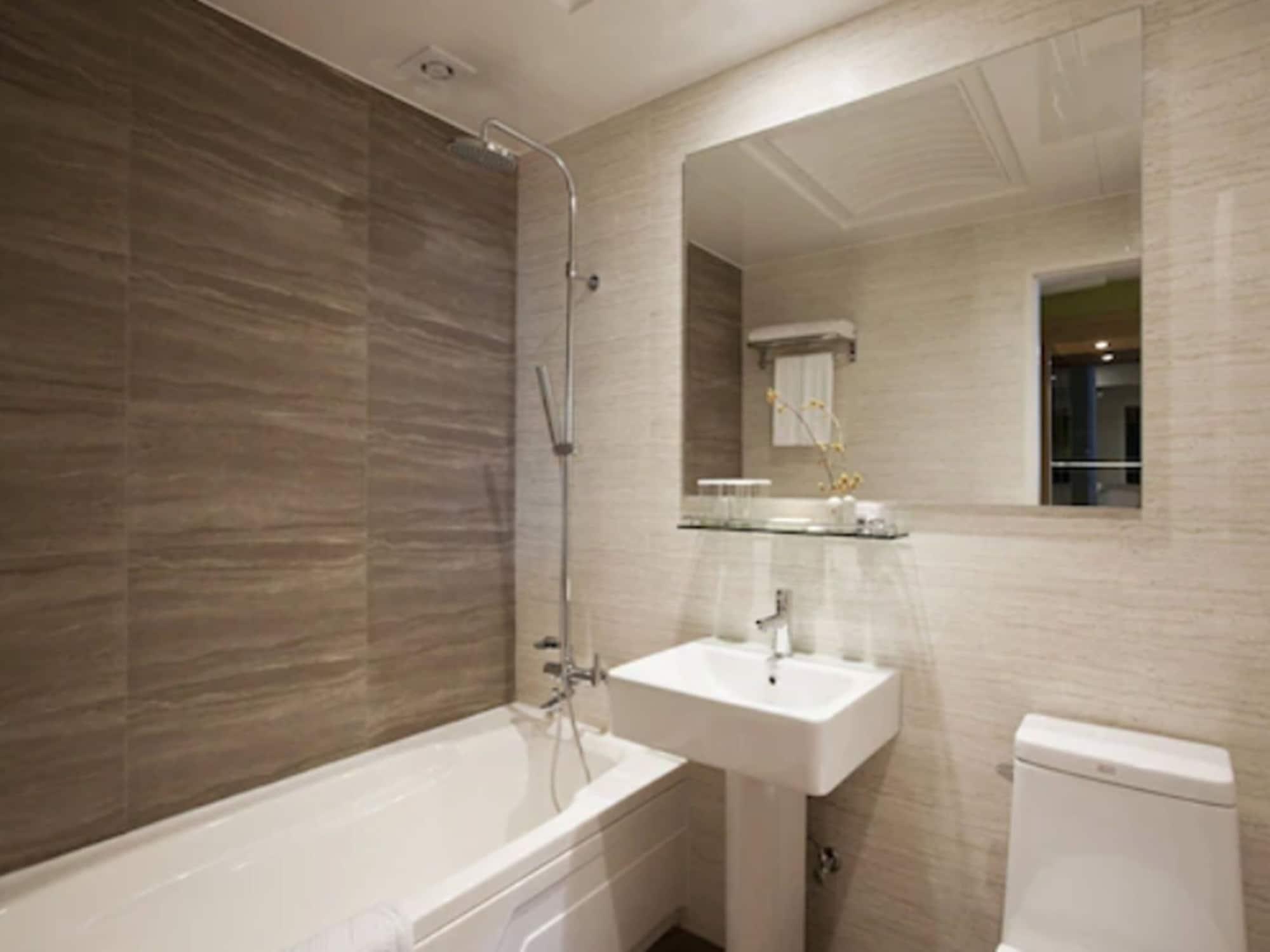 Central Tourist Hotel Seoul Bagian luar foto