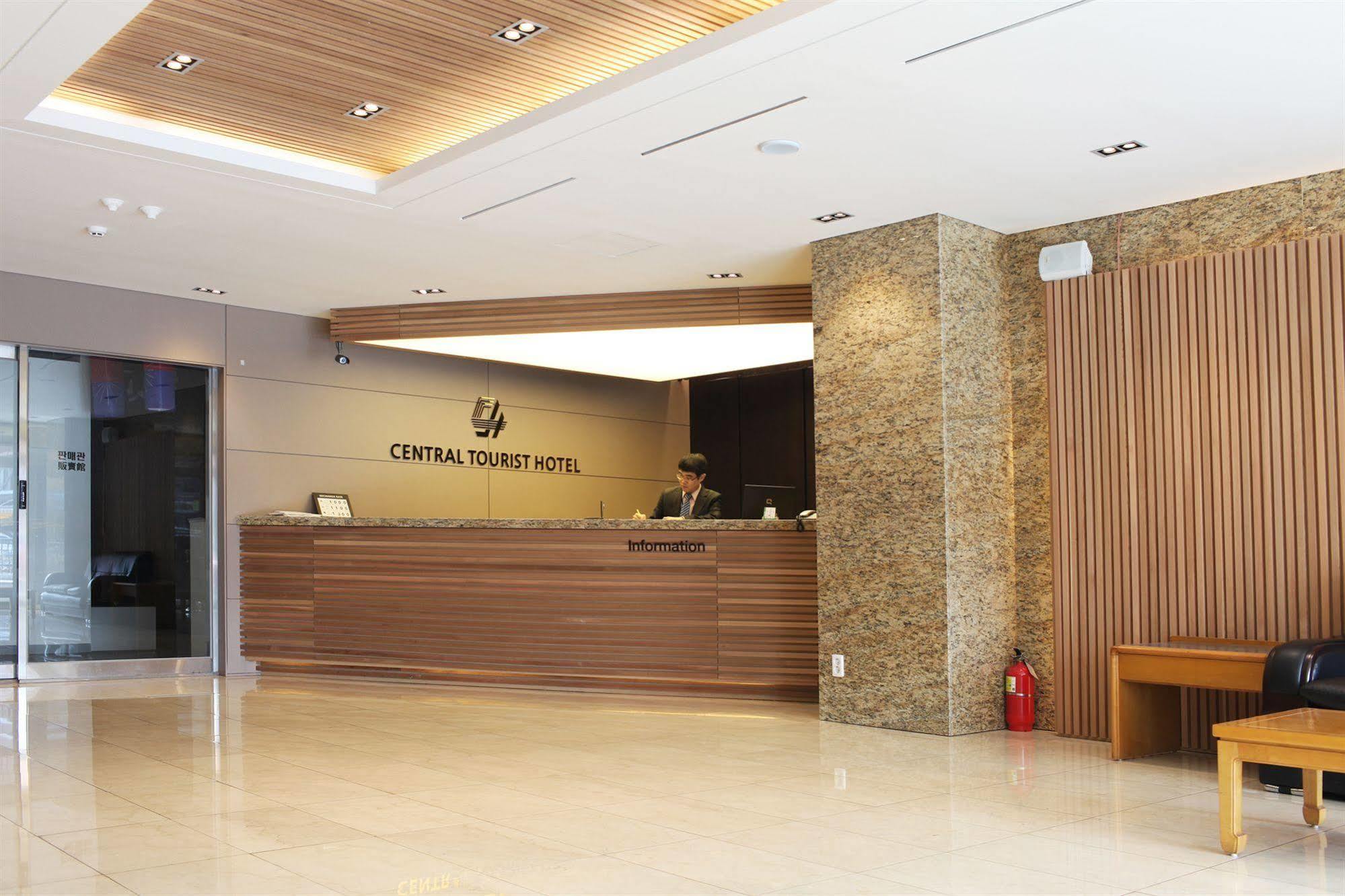 Central Tourist Hotel Seoul Bagian luar foto